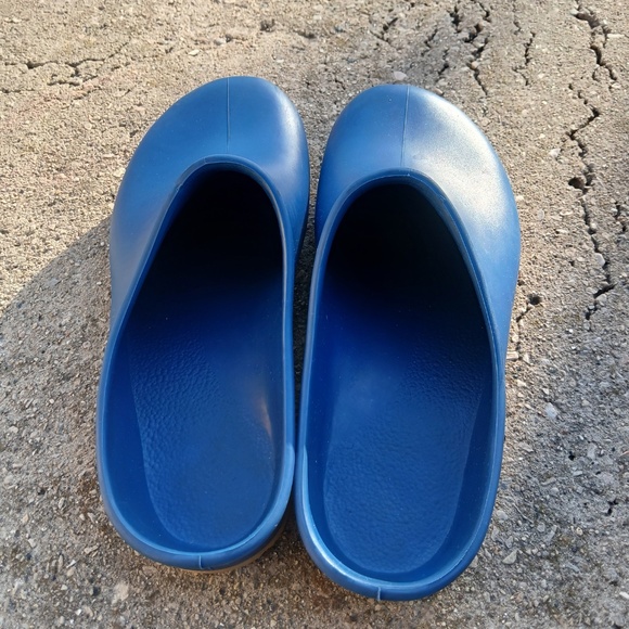 Sloggers Clogs - Picture 3 of 5